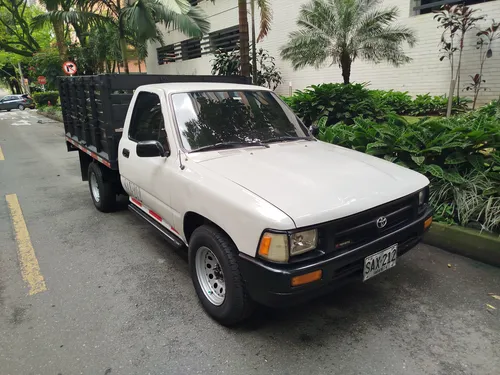 Toyota Hilux Estacas 4x2