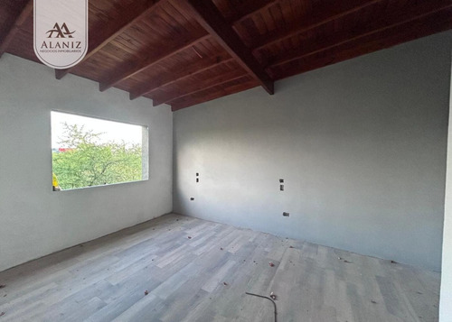 Casa De 3 Dorm. En Venta, Melo, San Luis.