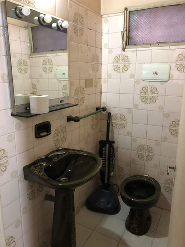 Vendo Excelente Casa Remodelada A Mts De Juan B Justo Al 2500, Ideal Para Empresas O Rentas
