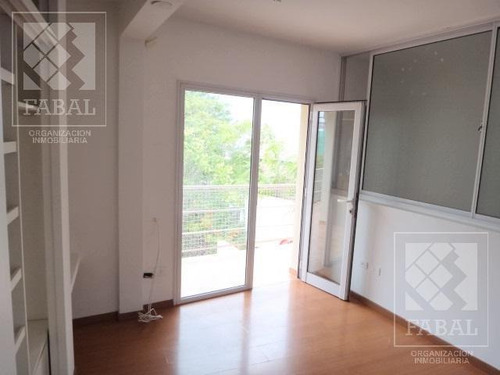 Imagen 14 de 23 de Casa Venta Barrio Gamma, 3 Dormitorios, 2 Baños, Cochera Y Jardín