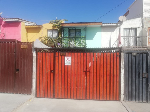 Se Vende Casa Buen Sector En Alto Hospicio