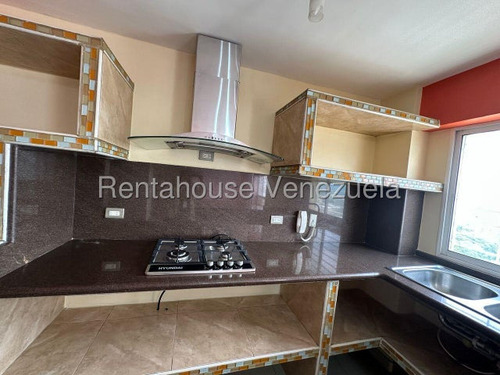 Maribel Morillo Asesor Inmobiliario De Rentahouse Vende Comodo Y Practico Apartamento; 3 Hab. Y 2 Baños; Condominio Con Piscina Y Planta Electrica; Este De Barquisimeto Lara