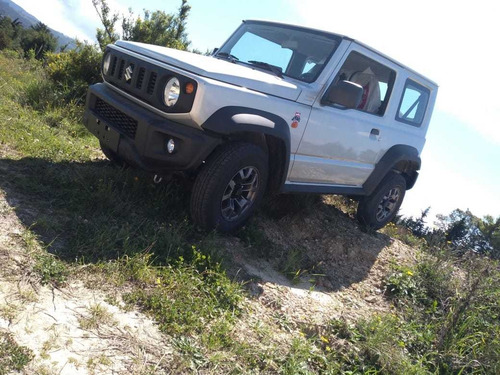 Imagen 9 de 9 de Suzuki New Jimny Glx 4x4 At 2023