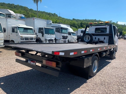 Imagem 4 de 10 de Mercedes Benz 915 - Plataforma 5.50m