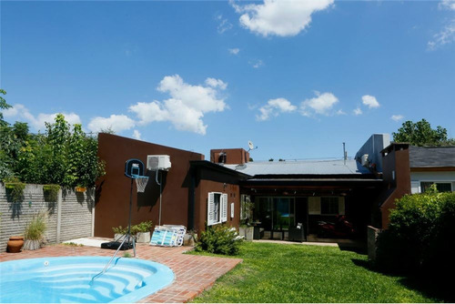 Imagen 24 de 30 de Casas En Venta 3 Dormitorios City Bell