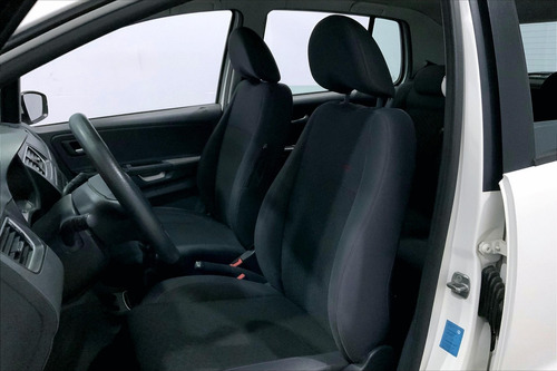 Imagen 18 de 25 de Volkswagen Crossfox Hatchback 5 Pts Hb, Tm5, A/ac, Ve, Comp