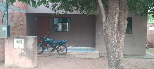 Casa Bem Localisada Com Preço De Bairro Distante