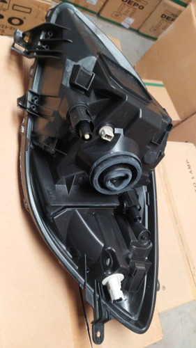 Faro Toyota Yaris 2006 2008 Derecho Izquierdo Depo