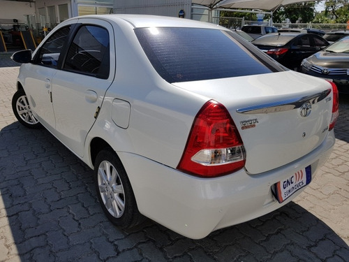 Toyota Etios 1.5 Xls Sedan 16v Flex 4p Automatico 2016/2017