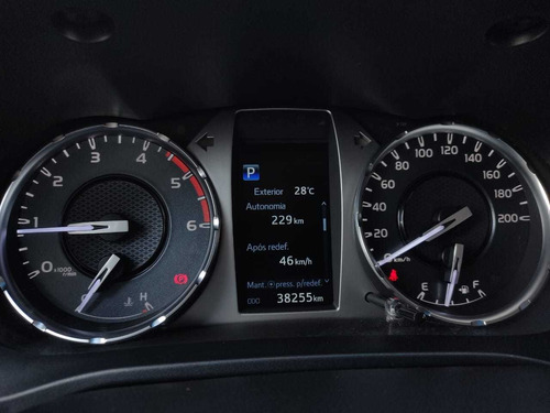Imagem 7 de 13 de Toyota Hilux Cabine Dupla Srx 2.8 Tdi Cd 4x4 (aut)
