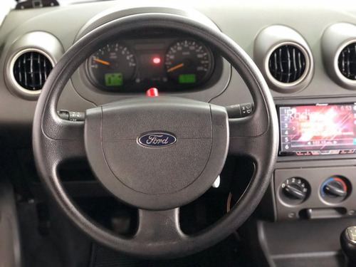 Ford Fiesta 1.6 Mpi Hatch 8v Flex 4p Manual
