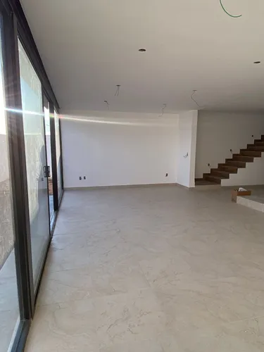 Casas En Venta En El Condado, Querétaro, Equipadas, 4ta Recamara En Pb, Lujo