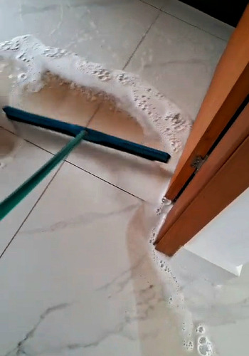 Limpa Tudo Sem Limites - Mult Concentrado P/ Porcelanato E +
