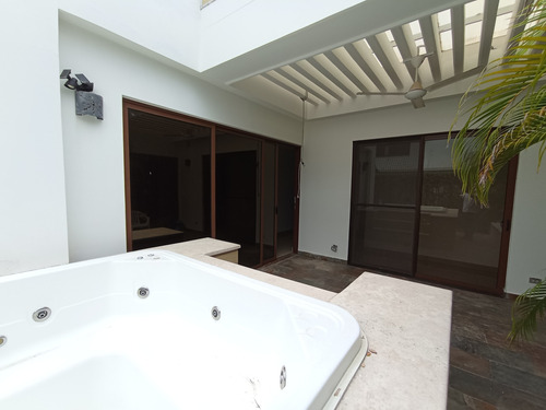 Imagen 18 de 30 de Zona Norte - Venta De Casa En Barcelona De Indias.