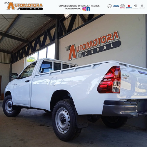 Imagen 21 de 25 de Toyota Hilux 2023 2.4 P.up T.diesel Dx 4x4