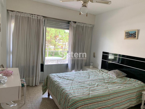 Imagen 3 de 10 de Venta Apartamento 2 Dormitorios, Aidy Grill, Punta Del Este