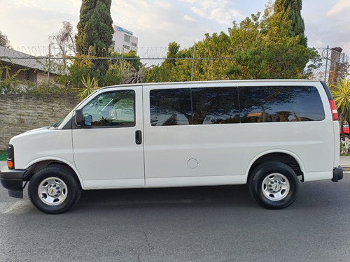 Chevrolet Express 6.0ls D 12 Pas At