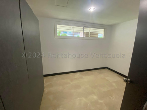 Apartamento Familiar Con Mascotas Residencias Tucany Con Pozo De Agua En Calle Cerrada En Alquiler En Escampadero Avenida Principañ Caracas