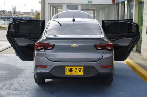 Chevrolet Onix 1.0T Premier Sedan At