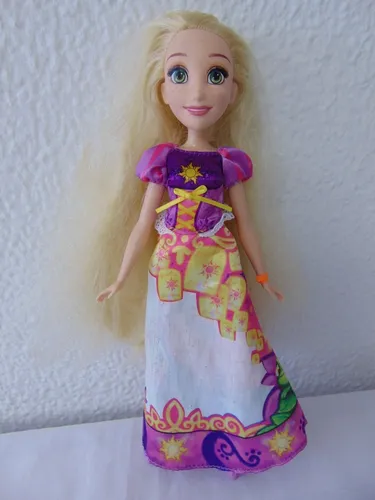Boneca rapunzel sale vestido magico