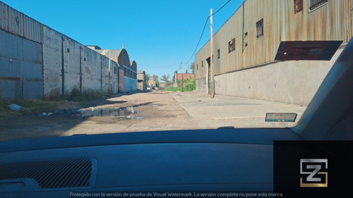 Galpón Industrial En Venta De 2500 M2