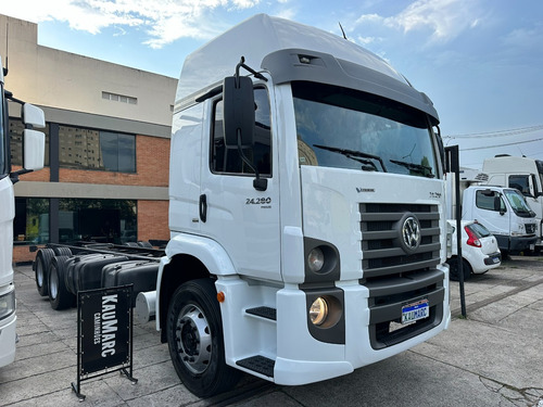 Vw 24-280 Ano 2020 6x2 Leito Teto Alto Único Dono Financia
