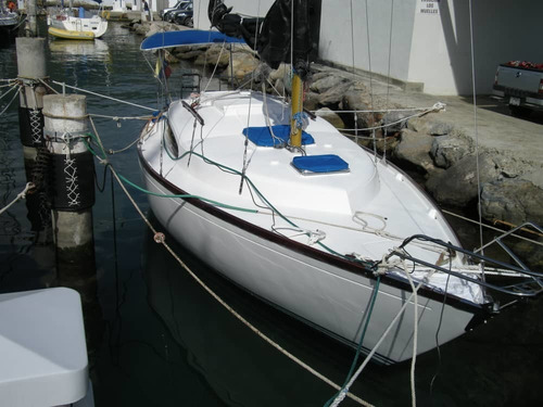 Imagen 2 de 6 de Velero Dufour Aperge