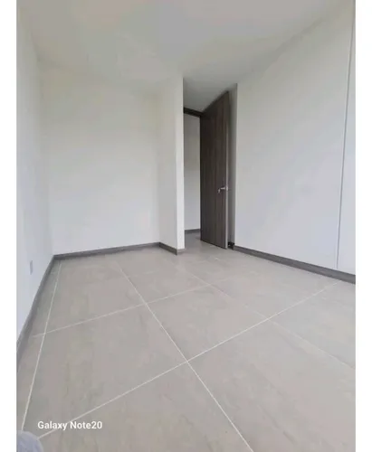 Apartamento En Venta En La Colina Itagüí