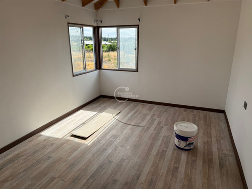 Parcela 5.000 M2, 150 M2 Construidos En Venta En Los Angeles