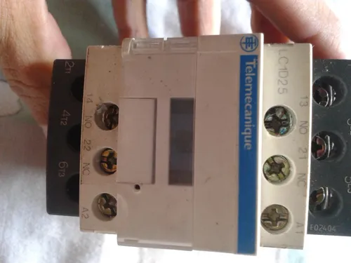 comprar Contactor Telemecanique 40a Lc1025 Bobina 24\u002F110\u002F220\u002F440v 