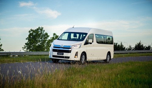 Toyota Hiace Commuter 2.8 Tdi 6at 14a Sarthou