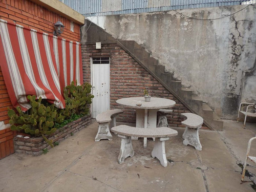 Casa 2 Dorm.en Cap.bermúdez Con Jardin Y Cochera