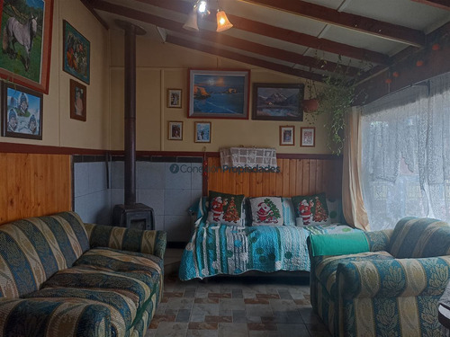 Casa En Venta De 4 Dorm. En Frutillar