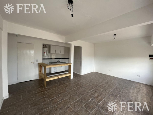 Imagen 3 de 10 de Venta De Departamento Tipo Casa En 1º Piso Con Patio En Villa Dominico (26243)