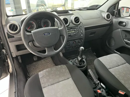 Ford Fiesta Move 2012
