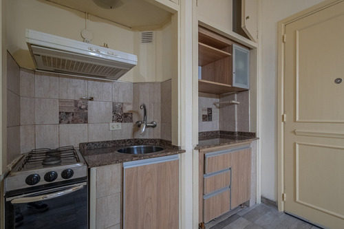 Venta Departamento Monoambiente Dividido Refaccionado Al Frente