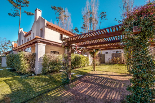 Casa, 2 Dorm, Punta Del Este, Parque Pinares, Alquiler