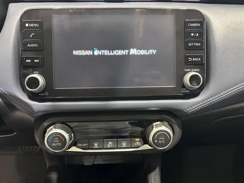 Nissan Versa 1.6 Advance Cvt