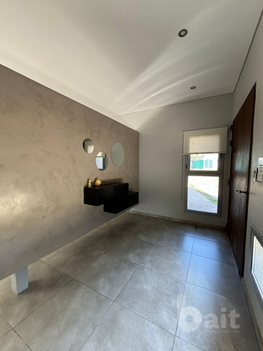Alquilo Casa 4 Dormitorios Valle Escondido Barrio Terrazas