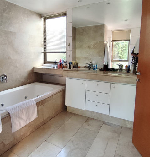 Casa Arriendo En Condominio Los Monjes/ 5 Dorm./lb