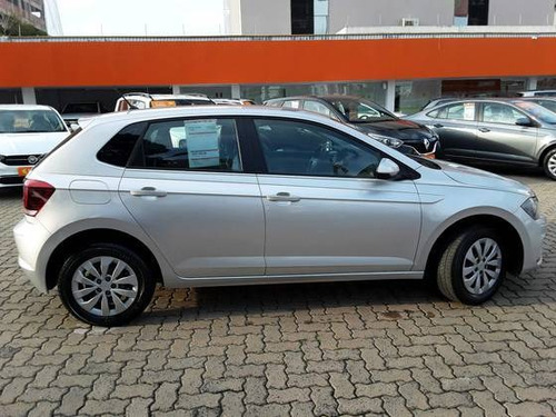 Imagem 10 de 14 de Volkswagen Polo 1.0 Mpi Total Flex Manual