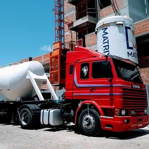 Imagem 1 de 1 de Agrega-se Caminhão