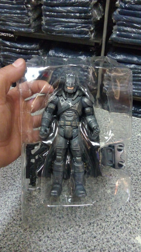 Dc Multiverse Batman Armored, Batman V Superman, Arma Y Cnc! (Usado)