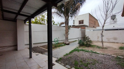 Imagen 19 de 25 de Venta Casa Y Departamento Interno Zona Aristobulo