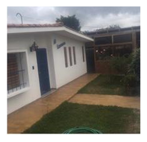 Imagen 2 de 8 de Casa Urb. Altos De Corralito