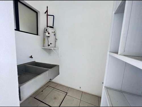 Imagen 10 de 12 de Casa En Renta En Fracc. Bosques Del Sayab Berriozabal