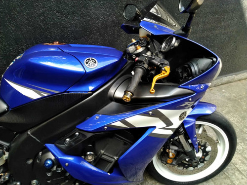 Imagem 3 de 7 de Yamaha R1 2004