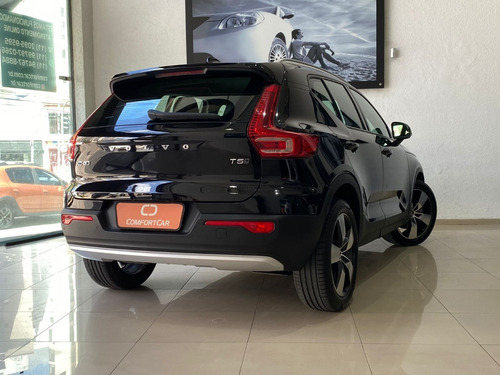 Imagem 2 de 8 de Volvo Xc40 2.0 T5 Gasolina Momentum Awd Geartronic 2019/2020
