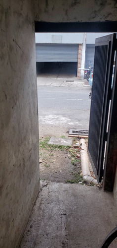 Santa Monica. Local Comercial. Venta Completa De La Propiedad. Inmejorable Ubicacion!!!