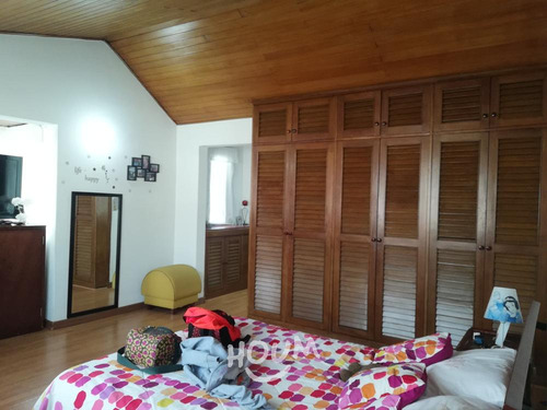 Casa En Las Margaritas. 5 Habitaciones, 320 M², Id: 59301
